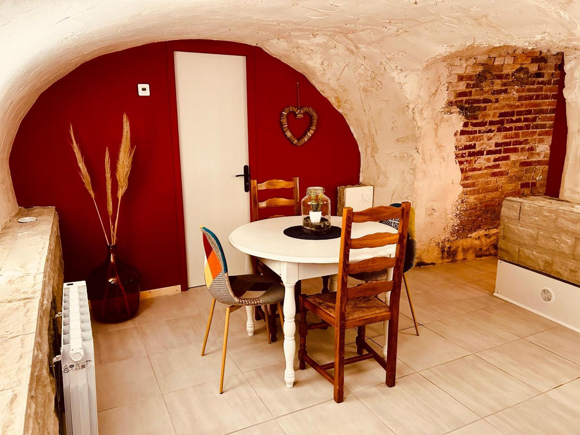 Appartamento La Cave aux Lumières Renaison Esterno foto